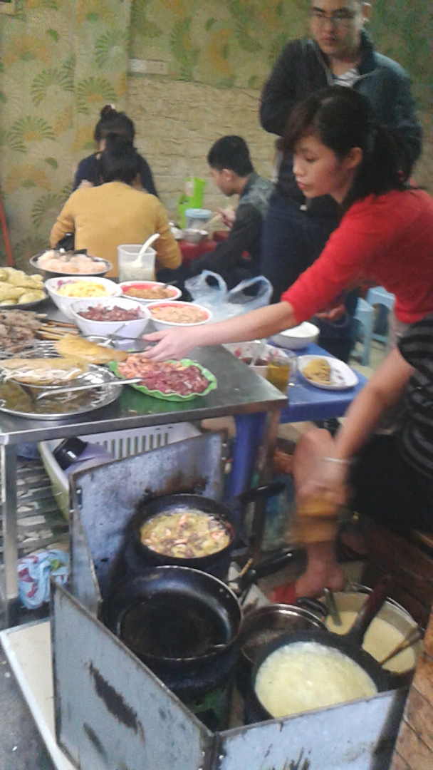 Straßenküche in Ha Noi