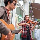 Straßenmusikanten beleben die Rostocker Innenstadt