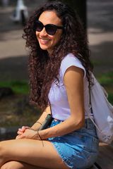 Strassenporträt einer Touristin ....