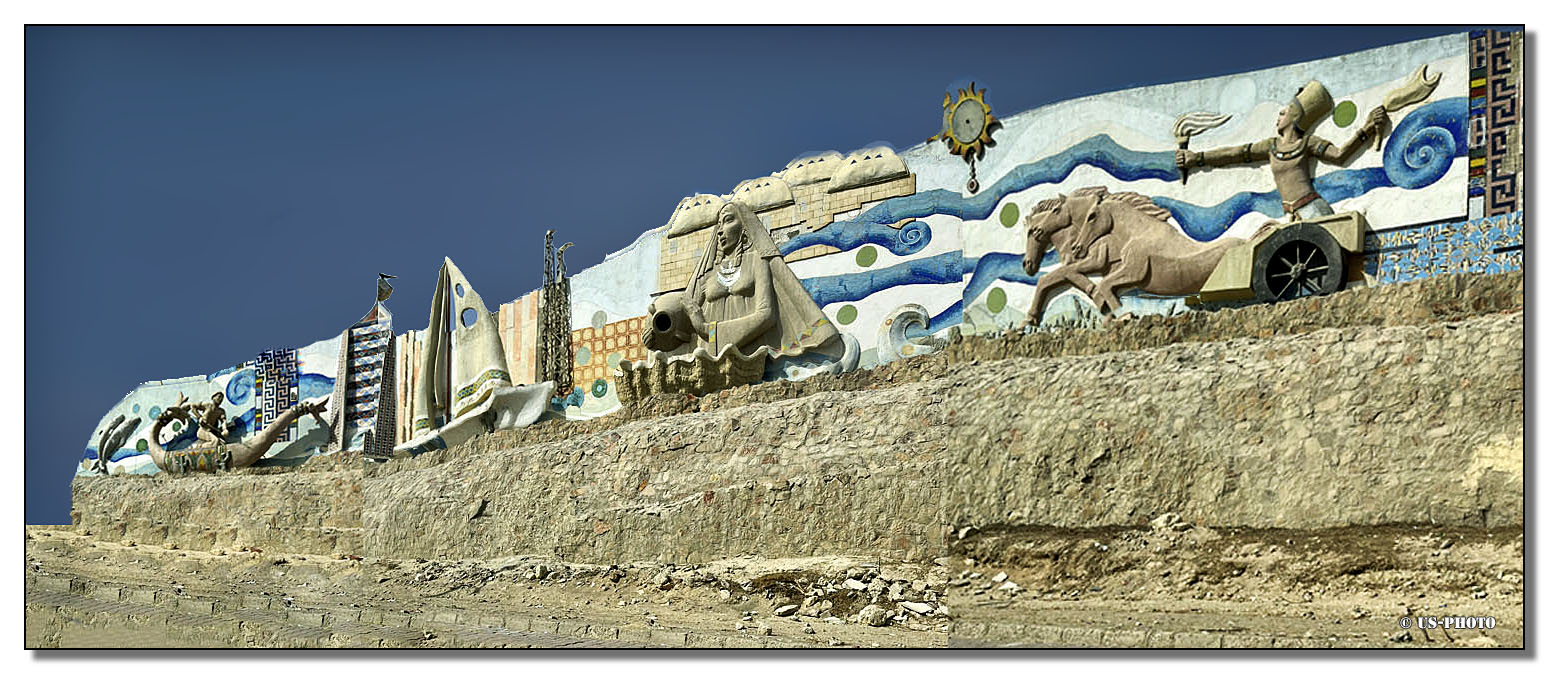 Straßenrelief auf dem Weg nach Hurghada