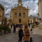 Straßenszene am Sonntag Vormittag in Gravina in Puglia II