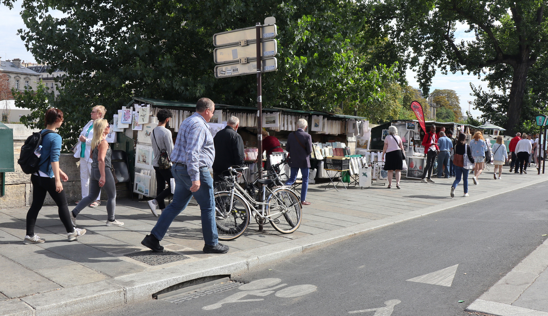 Strassenszene beim Kunstmarkt