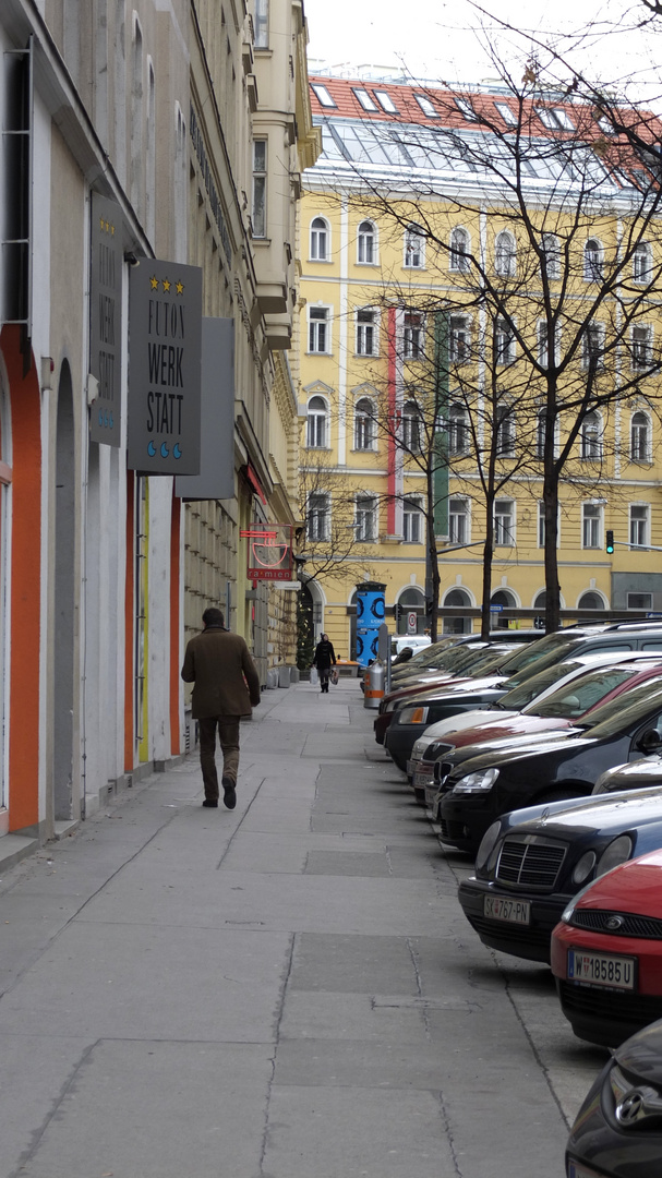 Strassenszene, Gumpendorferstrasse in Wien