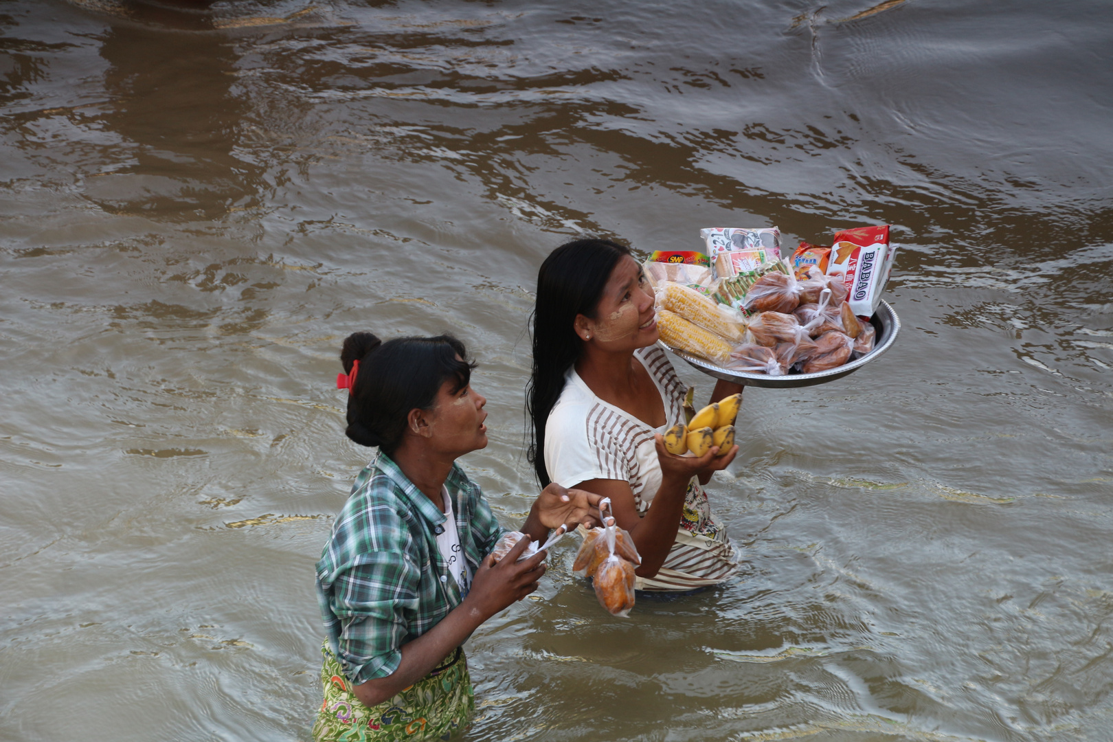 "Strassenverkauf " am Irrawaddy