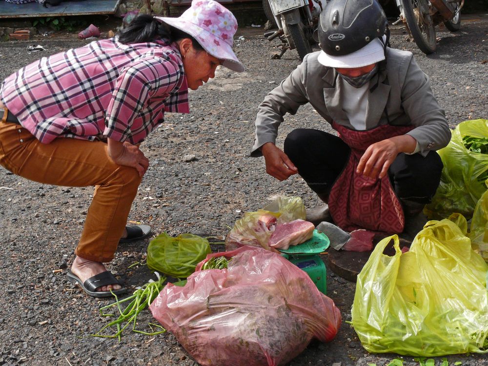 Strassenverkauf irgendwo in Vietnam