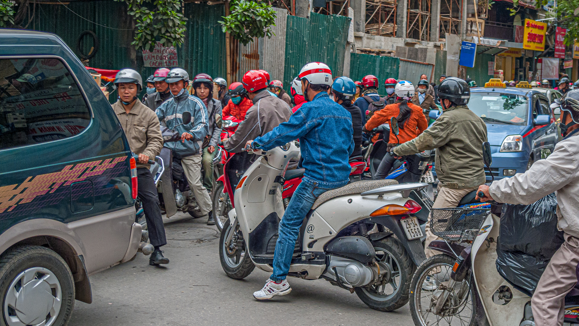 Strassenverkehr Hanoi 1
