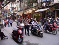 Straßenverkehr in Hanoi