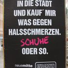 Straßenwerbung mit Inhalt