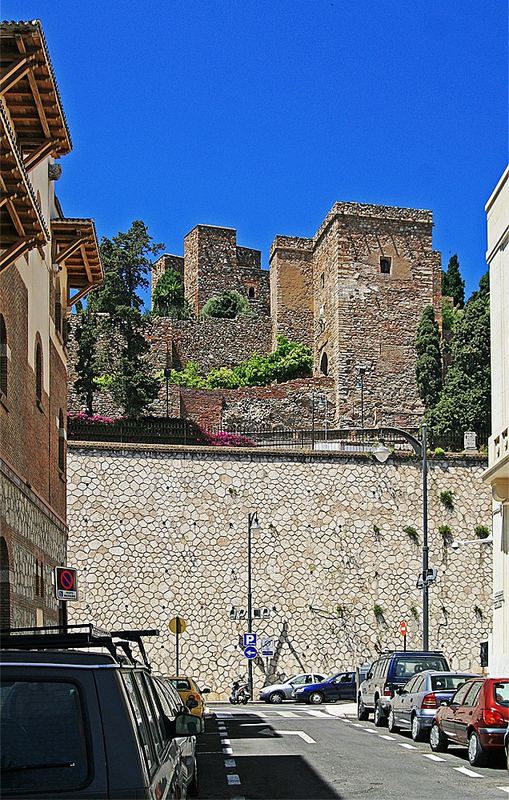 Strategisch gut angelegt ist diese Burg in Malaga.