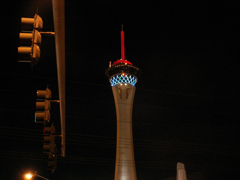 Stratosphere Tower bei Nacht