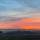 Straufhain und großer Gleichberg im Abendrot