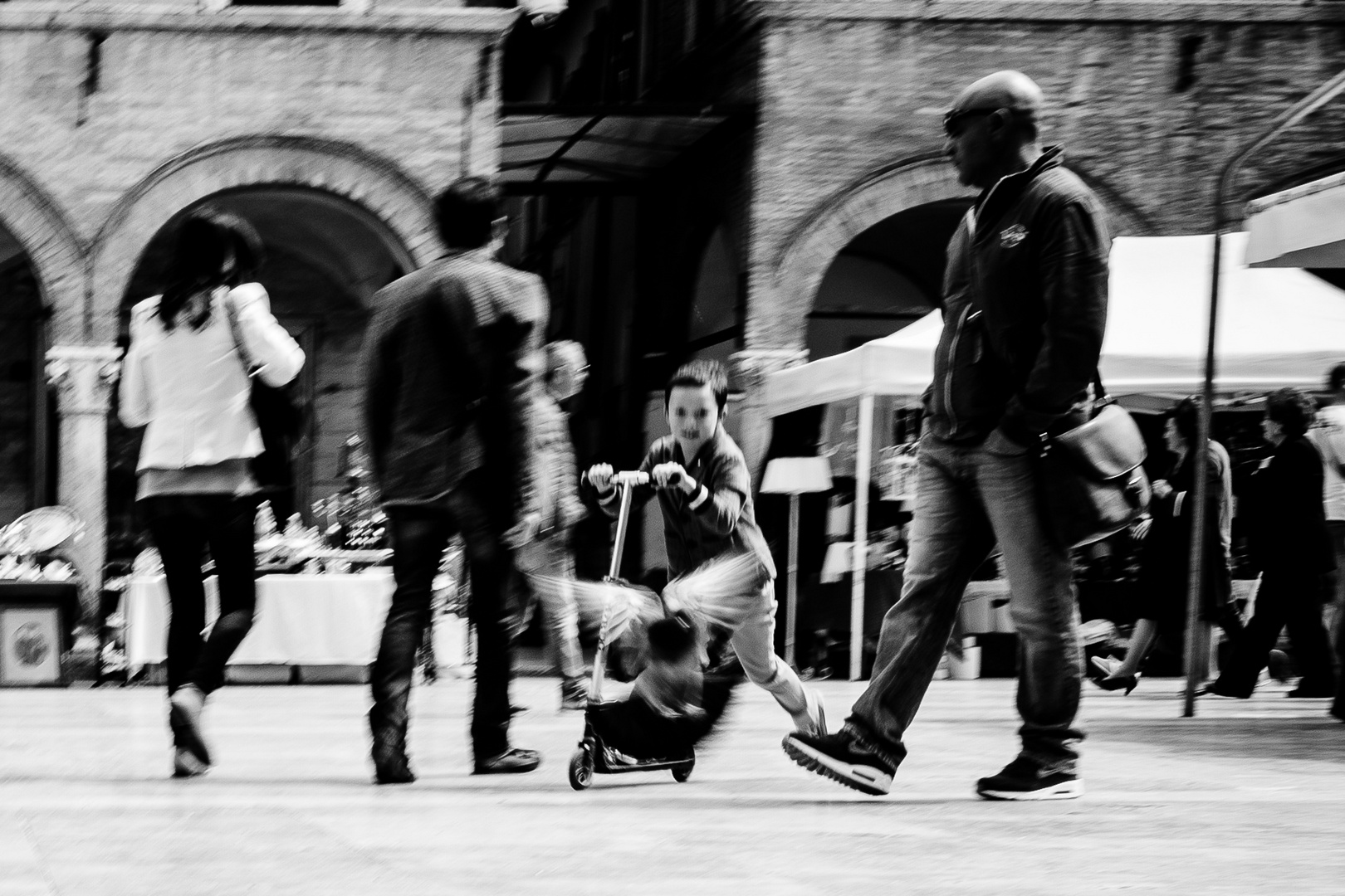 STREET 17 aprile 11.45 .55 REPORTAGE_