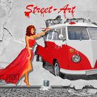 Street-Art in Digital-Art, mit Pin-up girl und Oldtimer Bus T1