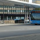 Street - Bus kommt