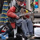 STREET BUSKER 2, CITY OF YORK , ENGLAND