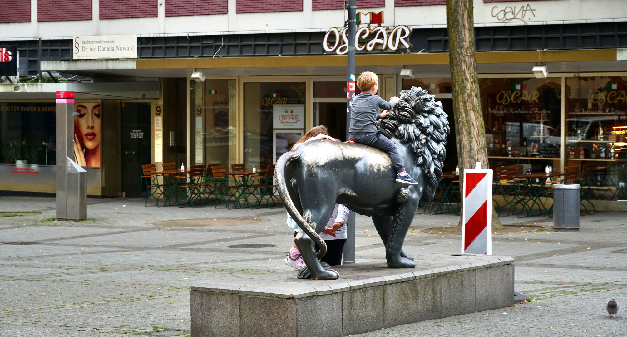 Street - Der Löwenbändiger