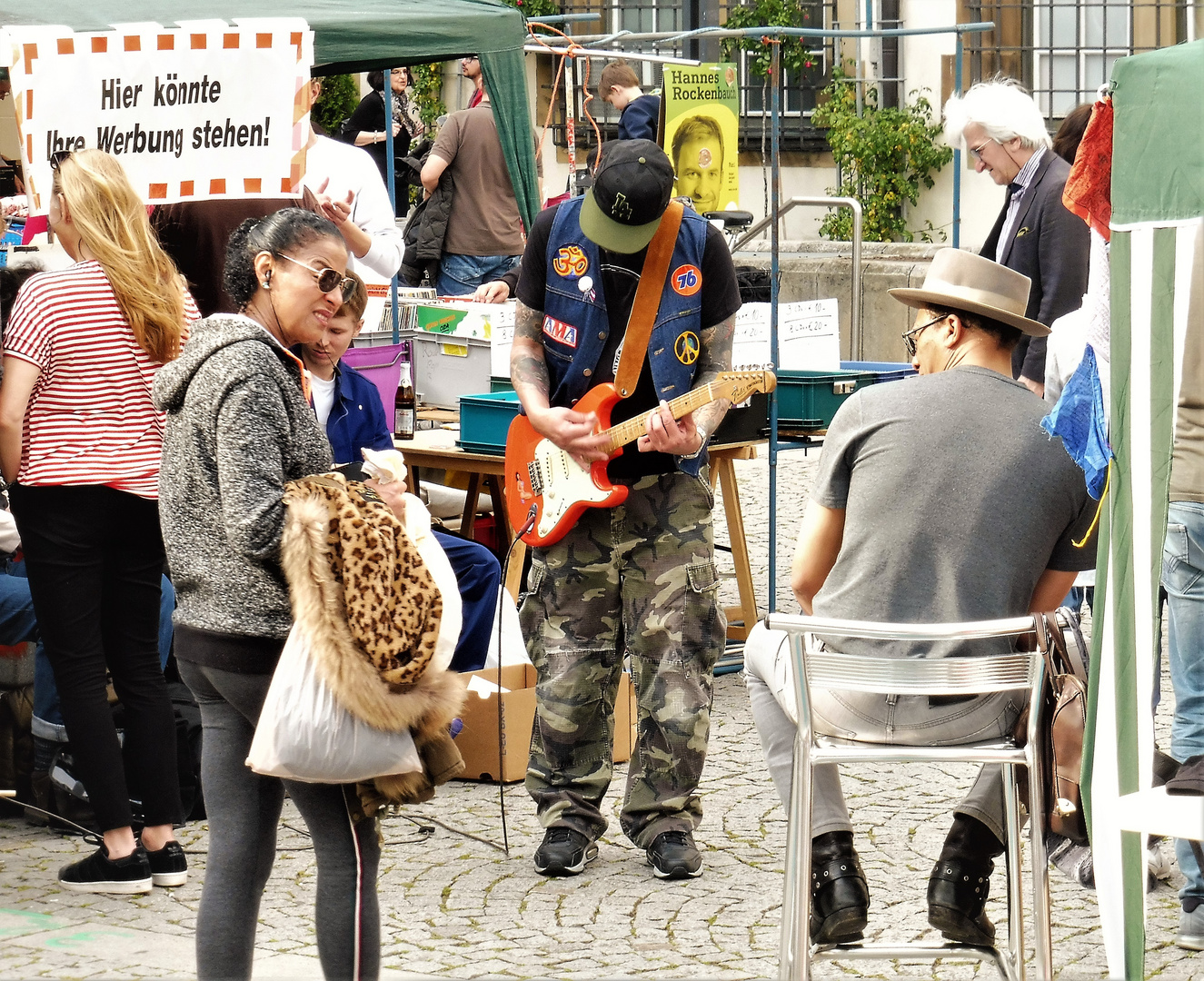 street Flohmarkt Pana-02col Aktuell