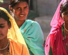 street Frau Blick India ca-16-col