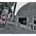street Heidi in Rot Kölle p30-25-48-swky +streetfotos
