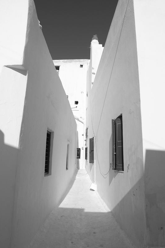 street in mykonos