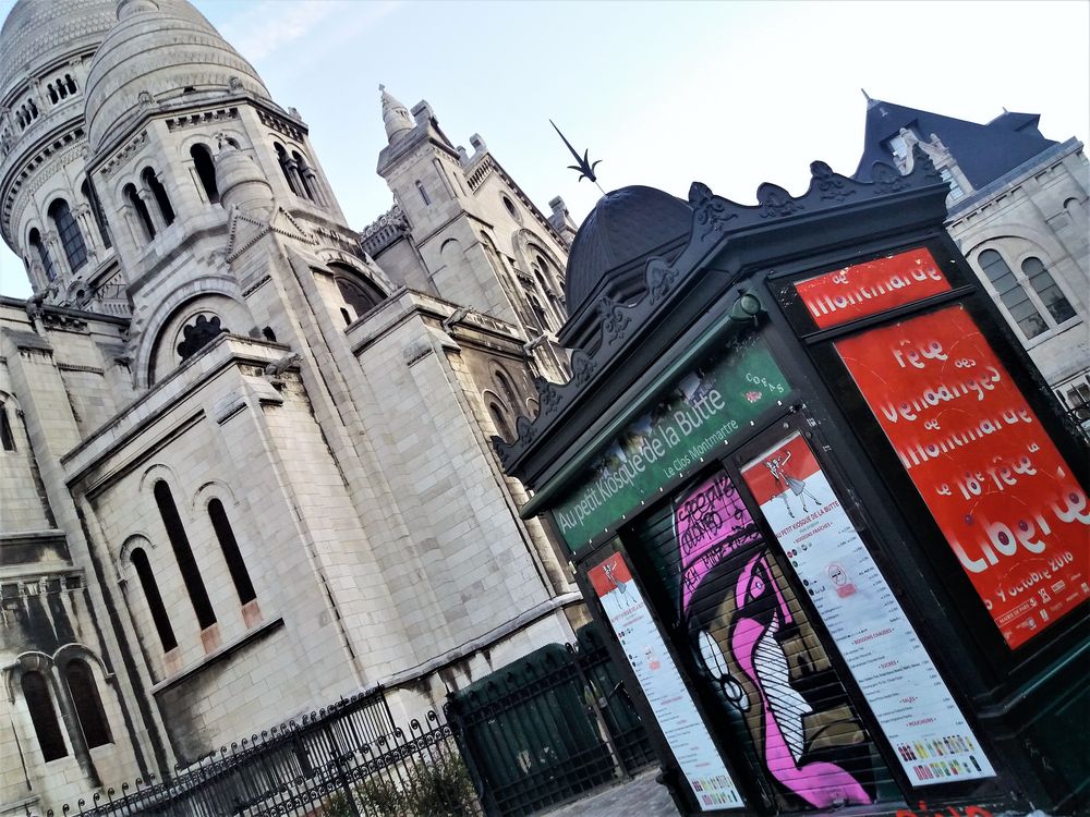 street Kiosque Butte Paris 19-1-col +9Fotos +Text