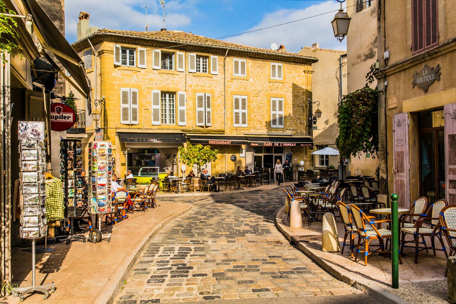 street life Lourmarin