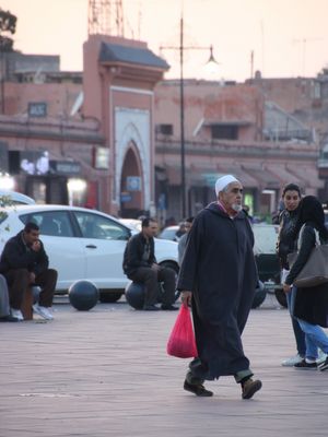 street Mann Marrakech can75d-0126-col +Streetfotos Maroc