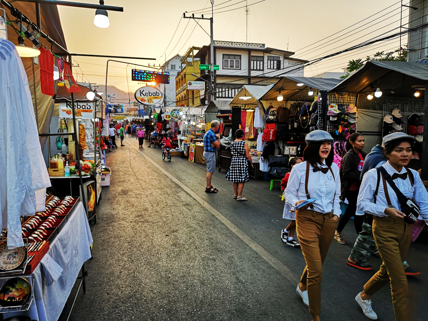 street market Sonne Thai P20-20-col +3 Fotos