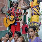 Street musicans on stalks