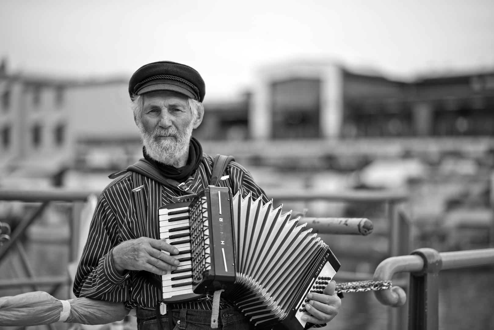 street musician "Columbo", alias Werner Hartmann at Warnemünde "Alter Strom"