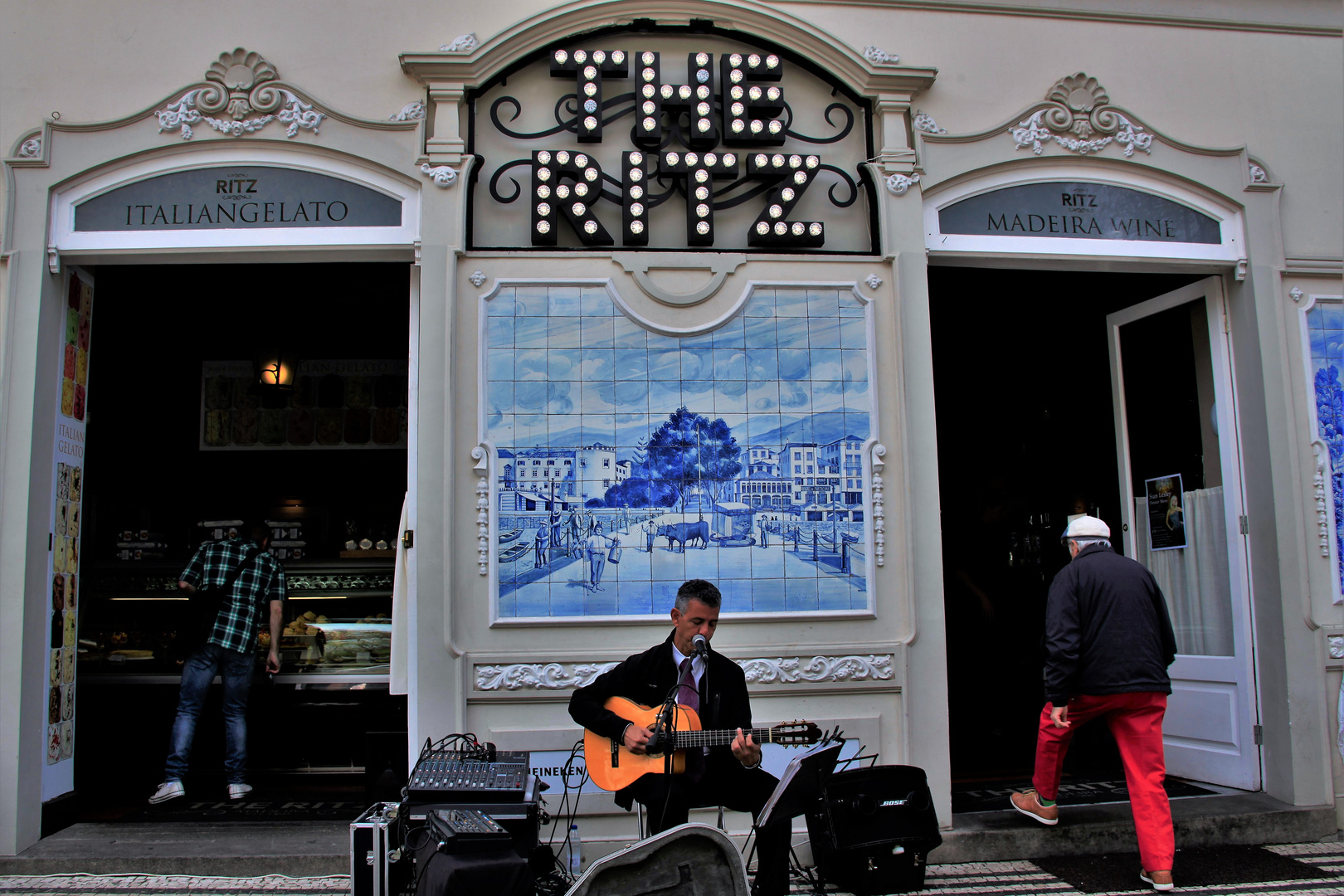 street musician 