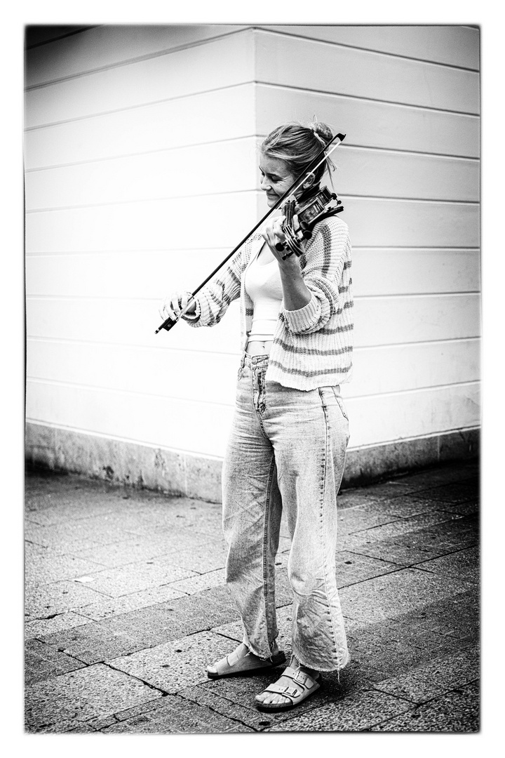 Street Musician_02