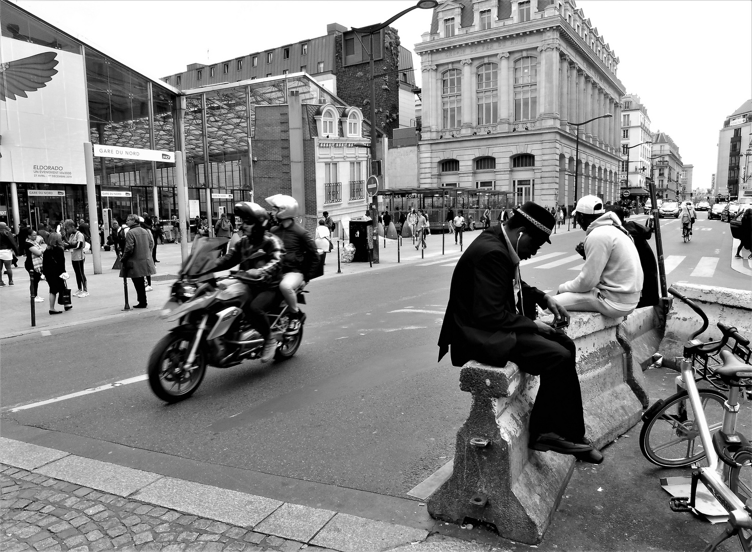 street PARIS GdN lumix-19-65sw +5Fotos