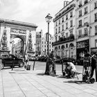 street PARIS Männer warten lu-19-81-SW