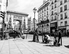 street PARIS Männer warten lu-19-81-SW