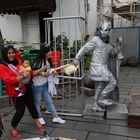  Street performance - Taschendieb