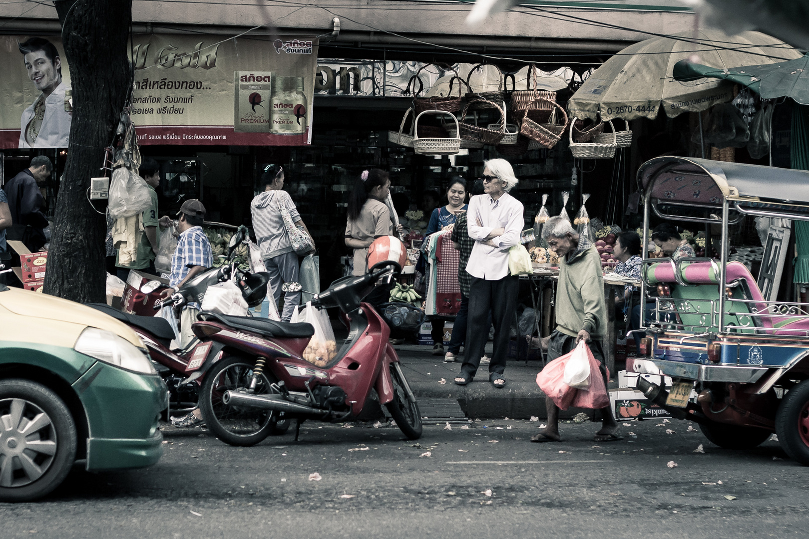 Street Scene Bangkok I