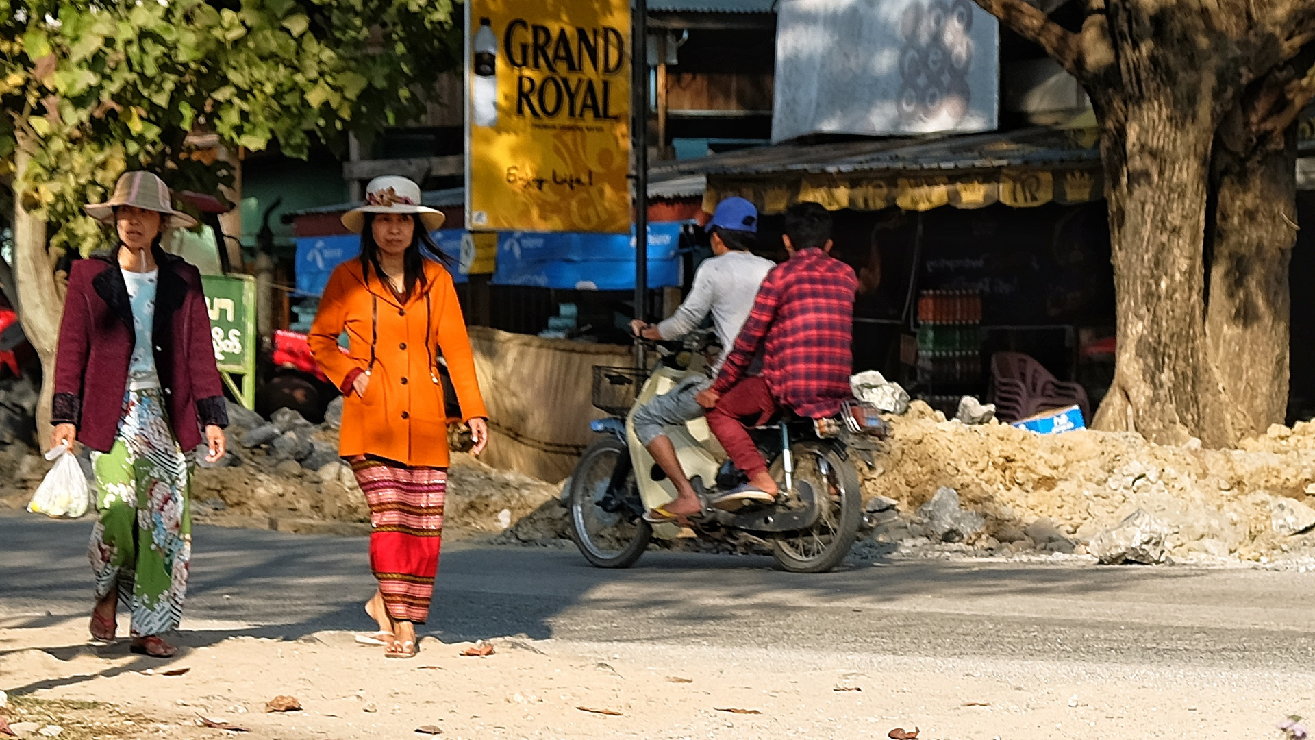 Street scene in Hsipaw, Shan State, Myanmar