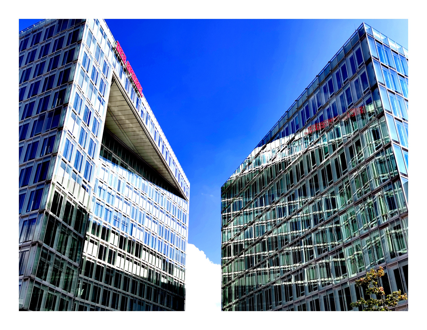 street Spiegelung Dialog HH p30-25-828-col + Fotos