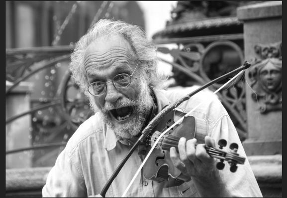 street sw Klaus der Geiger Strassenmusik sn-25-01-sw + Fotos