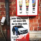 street Wahlplakat SUV p20-21_26_col