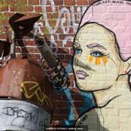 streetart ALONE GIRL HH s1