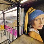 streetart Bildnis FRAU Vermeer ZIN sxp1-57~2-colfx +9Gemäldefotos