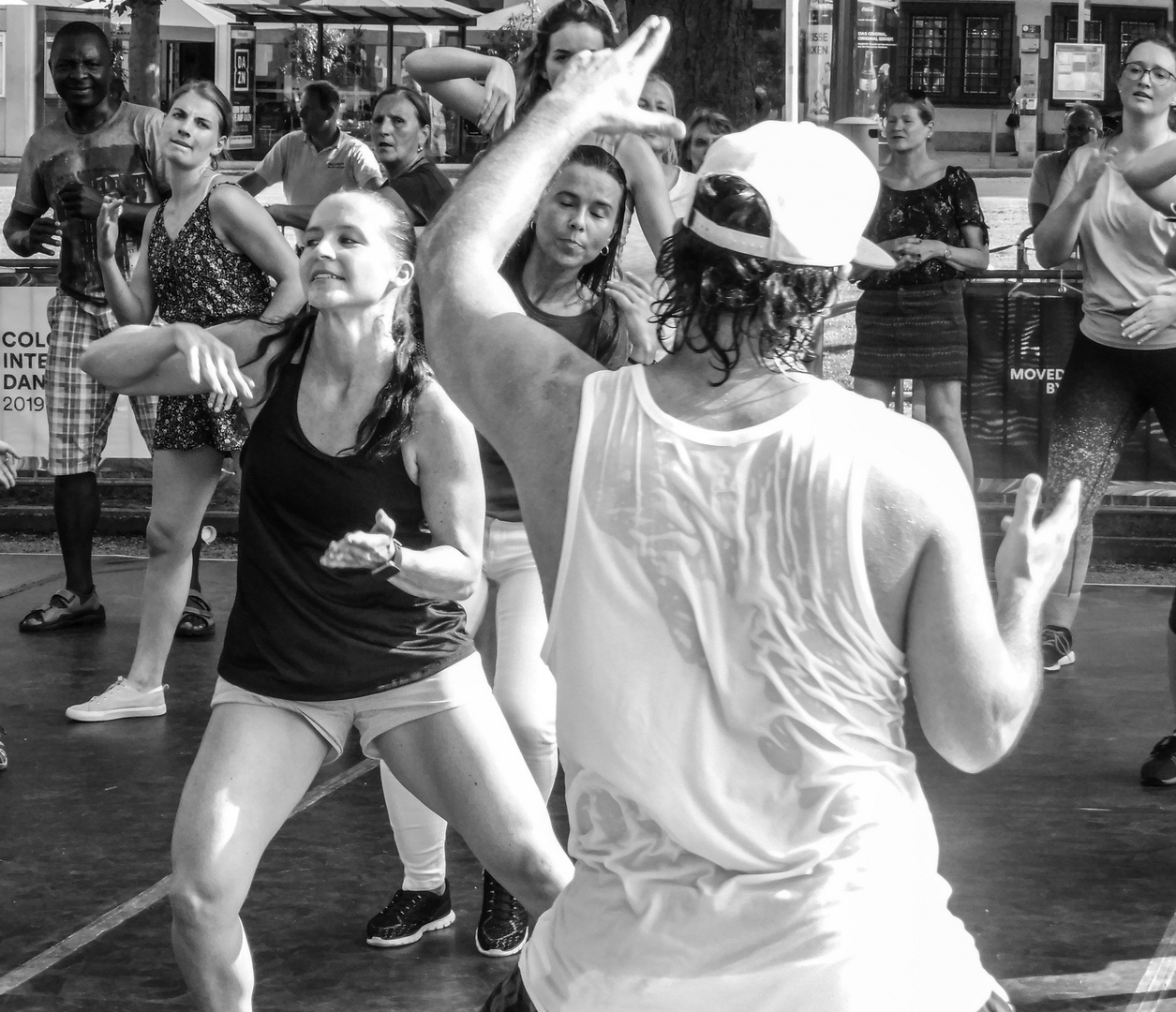 streetdance Stgt +6Fotos Lum-19-34sw Aktuell