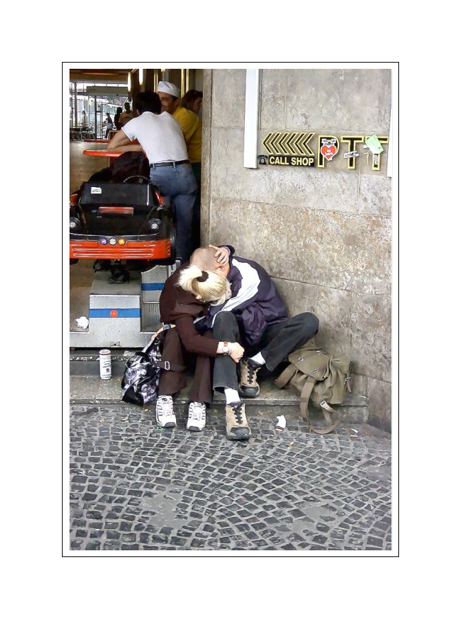 Streetlife 28 (smooching in public) ... Platte, Wuppertal City