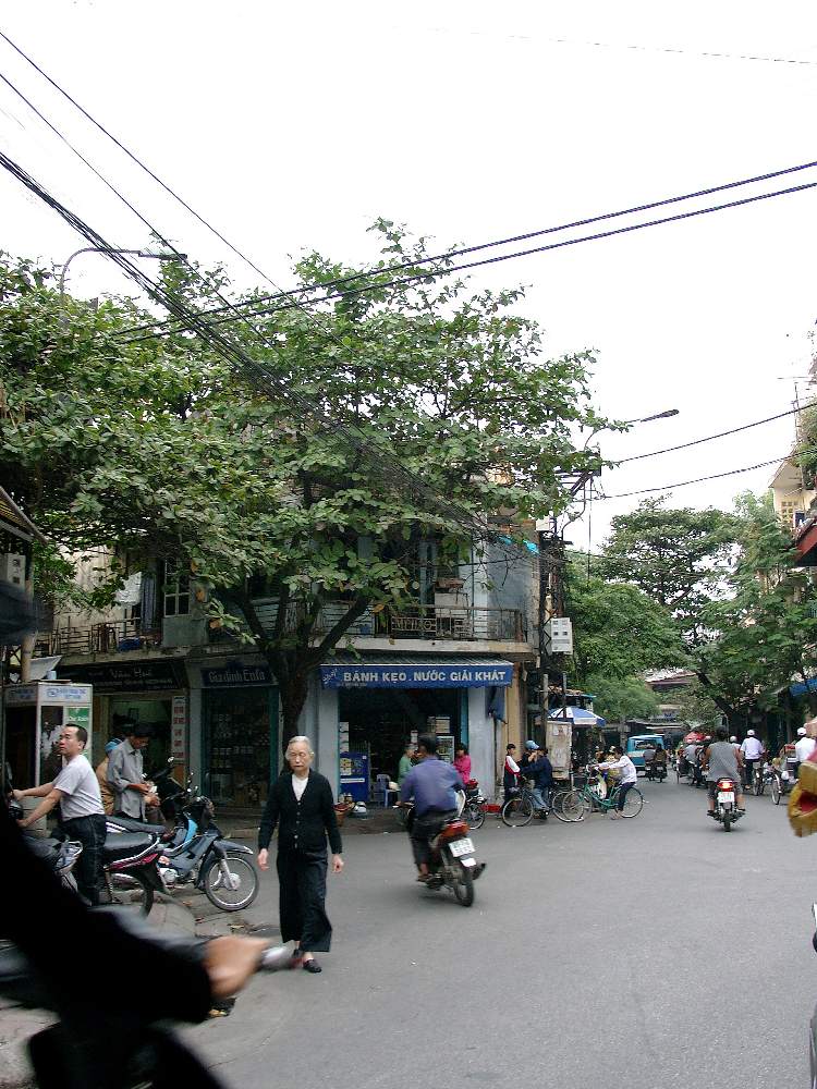 Streets of Hanoi (I)