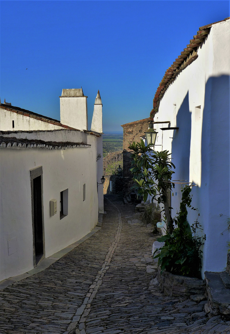 Streets of Monsaraz 2