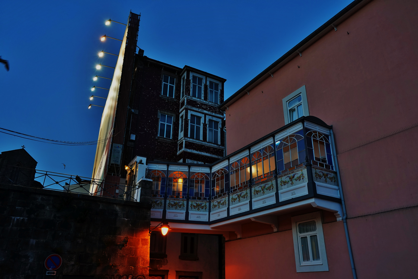 Streets of Porto by night #1