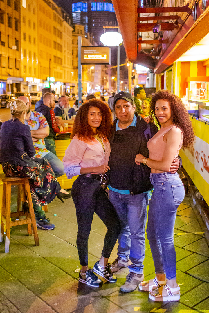 streetsalsa in frankfurt 'das leben nach draussen verlagern'