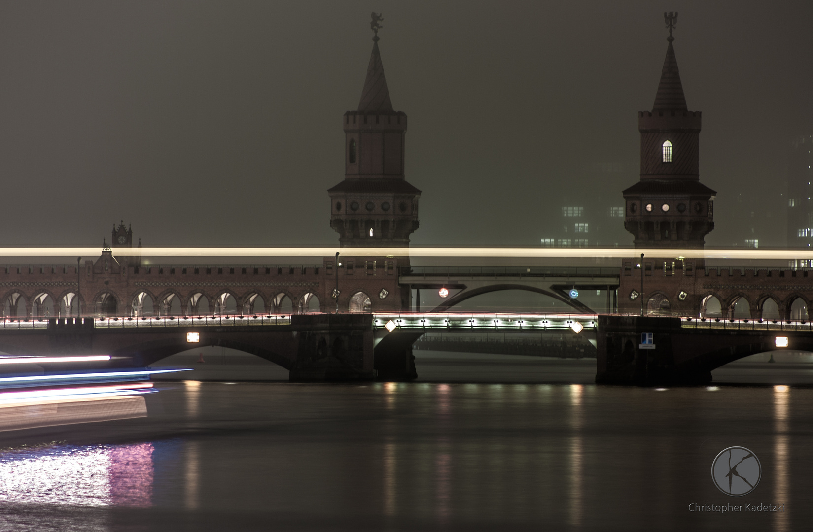 Streifen auf der Oberbaumbrücke